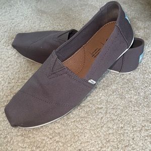 TOMS Women’s, Alpargata Slip-On